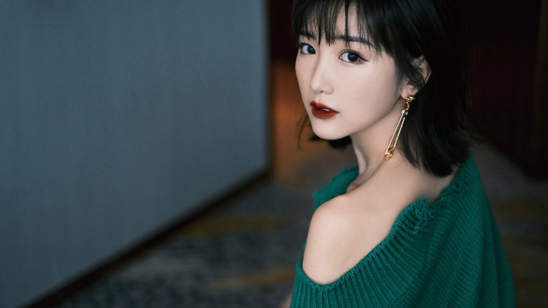 九游娱乐APP-足球赛场焦点之战引爆全场,焦点球员组合包